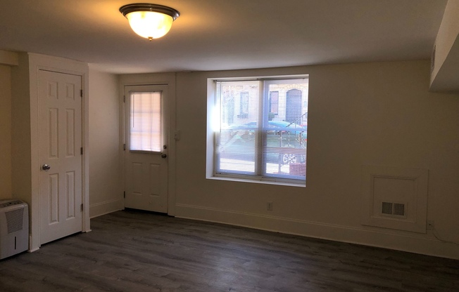 1 bed, 1 bath, $1,095, Unit 1012-T