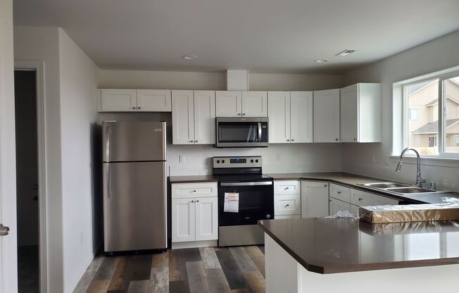 707 3rd Ave