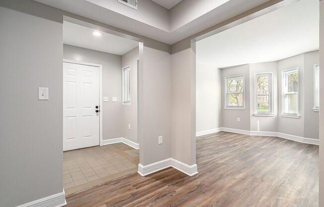 2 beds, 2 baths, 810 sqft, $1,250, Unit 135