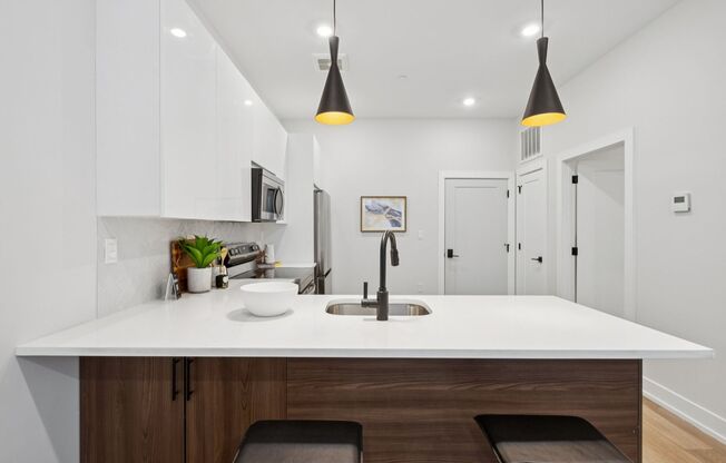 1 bed, 1 bath, 574 sqft, $1,525, Unit Unit 414