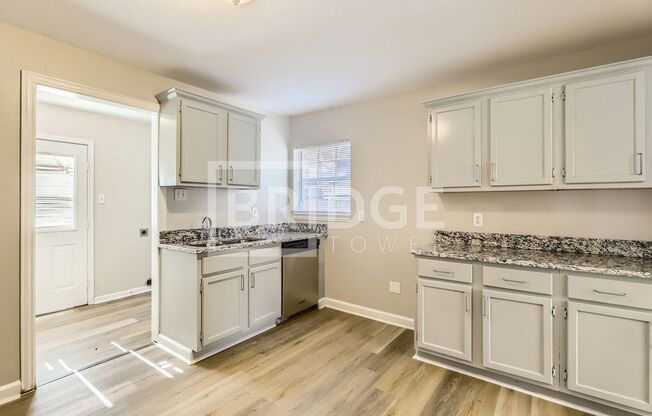 3 beds, 1 bath, $1,895