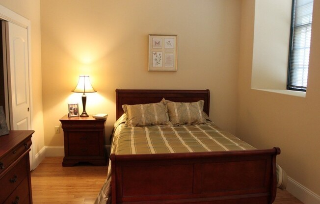 2 beds, 1 bath, 823 sqft, $2,150, Unit A-411