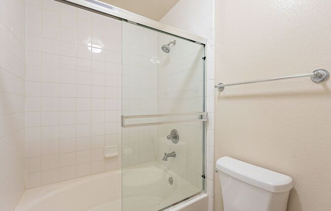1 bed, 1 bath, $1,600, Unit #337