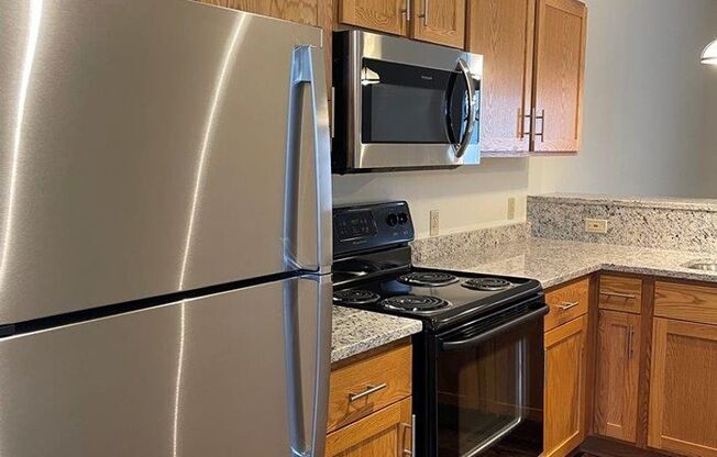 2 beds, 1 bath, 864 sqft, $2,050, Unit 128