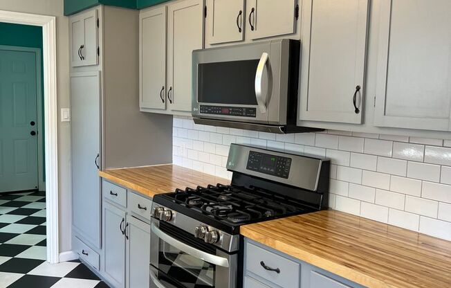 Move In Ready in Desirable Reno Neighborhood
