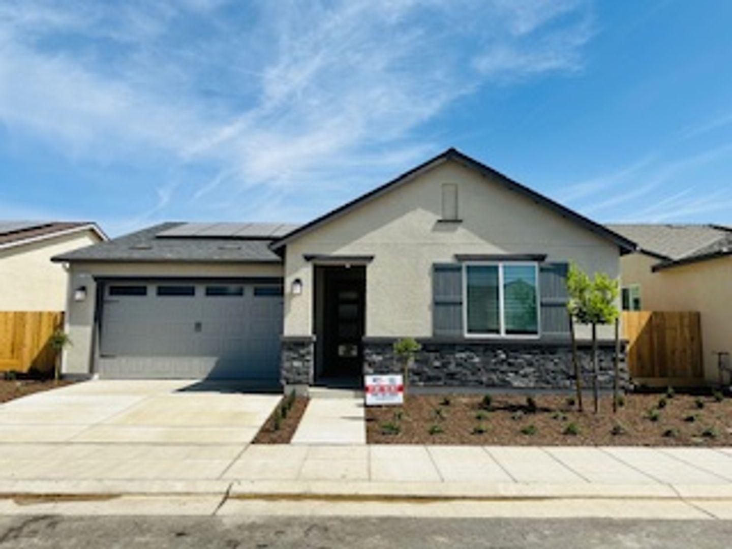 $2,600 New Build, Solar, Quartz, 4 Bed / 2 Bath Home for Rent, 6560 E Weathermaker Ave., Fresno