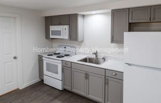 911 E BRIDGEPORT AVE