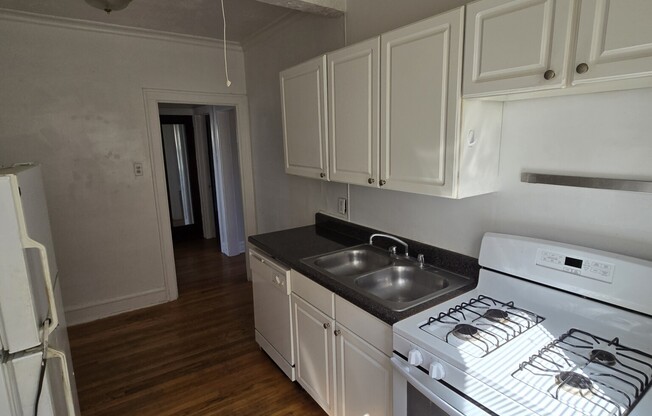 2849 W Berteau Ave 2