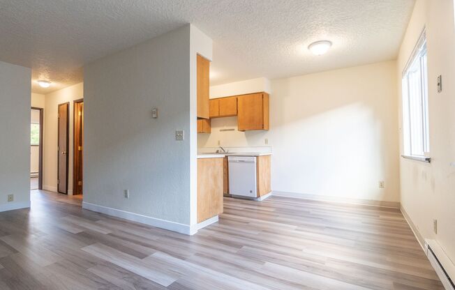 Pine St Apartments