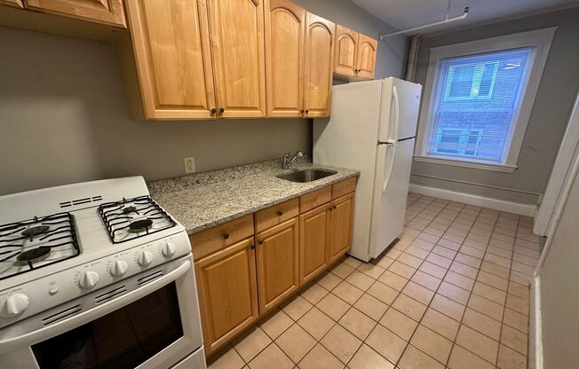 1 bed, 1 bath, $2,050, Unit 3