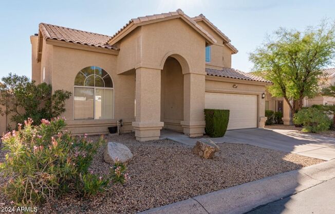 Charming and spacious 4 bed, 2.5 bath in Pointe Mountainside Phoenix!!