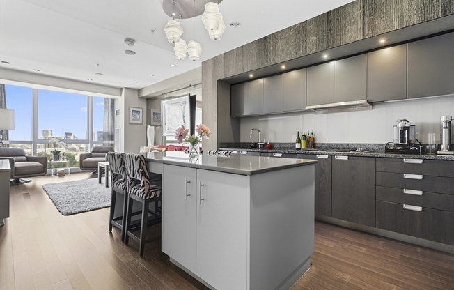 1 bed, 1.5 baths, 858 sqft, $6,000, Unit 27F