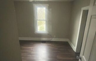 2 beds, 1 bath, $975