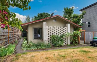 SFH 119 - Francis Duplex