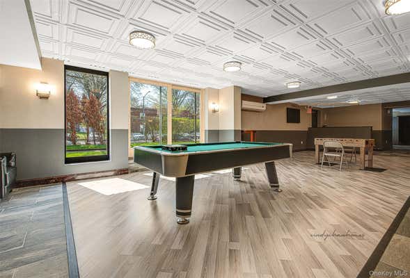 152-18 Union Turnpike