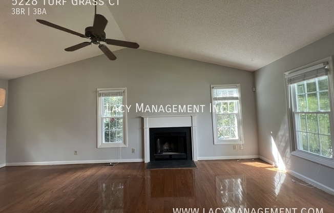 3 beds, 2.5 baths, 1,501 sqft, $1,895