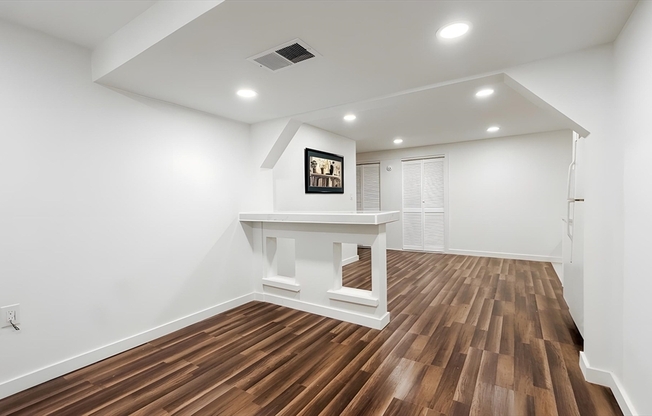 338 WHITING AVE