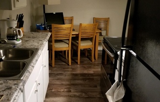 1 bed, 1 bath, 675 sqft, $995, Unit 615-104