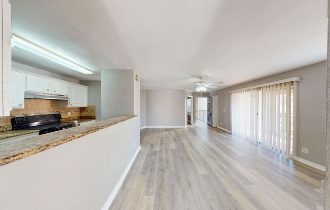 3 beds, 2 baths, $1,750, Unit Unit 1228