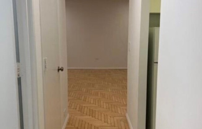 Studio, 1 bath, 405 sqft, $2,950, Unit 15E