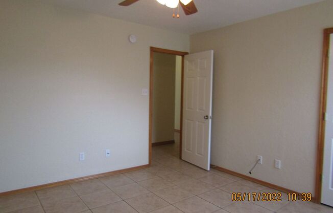 3 beds, 2 baths, $1,550