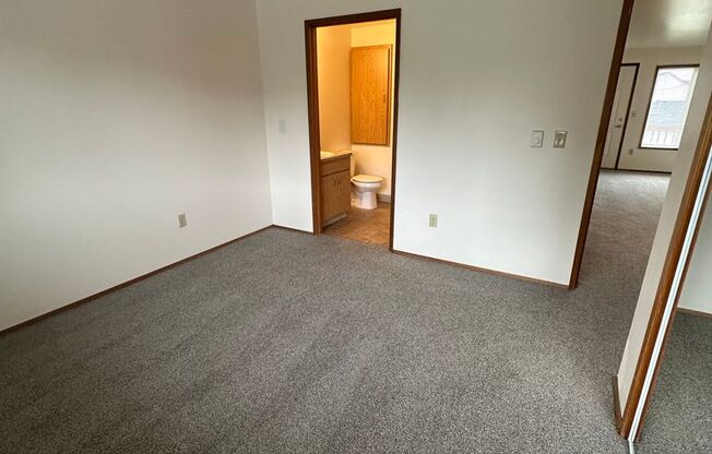 1 bed, 1 bath, 564 sqft, $1,250, Unit 359-5007