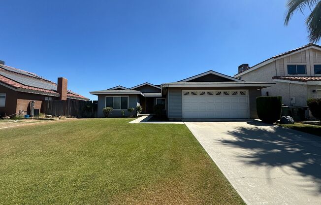 Southwest 4 bedroom with Solar