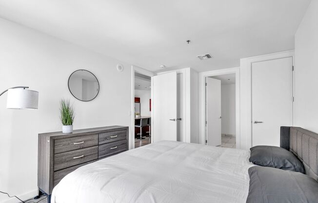 2 beds, 1.5 baths, $3,499, Unit # 2406