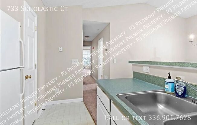 733 SCHOLASTIC CT