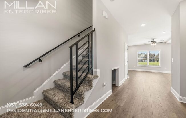 Contemporary 3-Bedroom Beauty with Walk-In Closet and Tile Shower Retreat