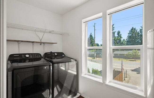 Recently updated 3 bedroom, 2.5 bath Townhouse in Beaverton