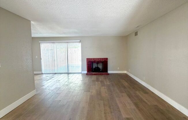 6950 Wedgewood Way., Las Vegas, NV 89147