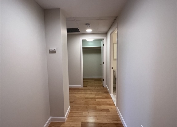 Studio, 1 bath, 485 sqft, $2,700, Unit 307