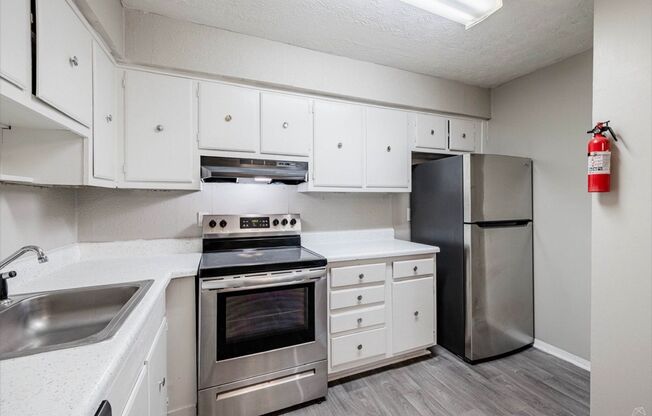 1 bed, 1 bath, 612 sqft, $895, Unit H094