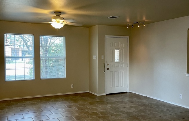8007 Misty Bluff