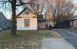 3 beds, 1 bath, $1,075