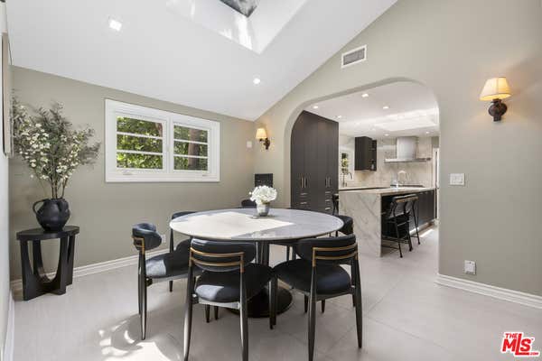 3265 MANDEVILLE CYN RD