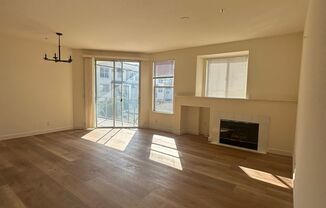 Gorgeous 2 Bd 2 Ba Unit in Redwood Shores