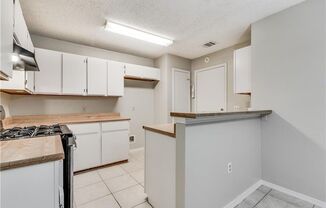 Cozy Single-Story 3 Bed, 2 Bath Home Near South Congress