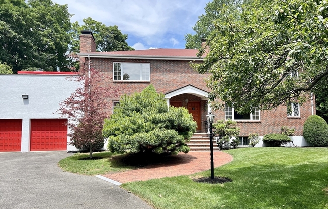 177 R FANEUIL ST