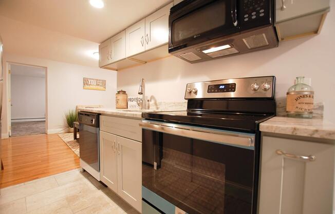 141 Chiswick Rd Apt 1B