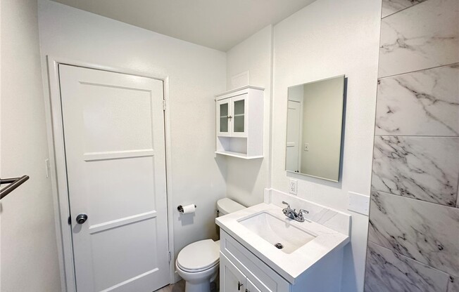 Studio, 1 bath, 450 sqft, $2,550, Unit 1/2