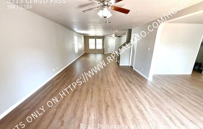 8315 CENIZO PASS