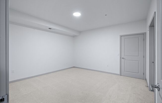 1 bed, 1 bath, 857 sqft, $1,625, Unit 318