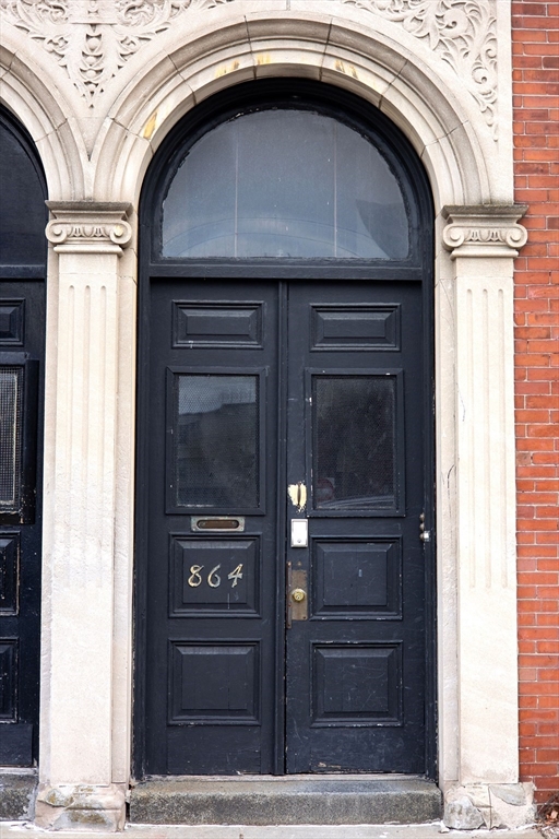 864 Huntington Avenue