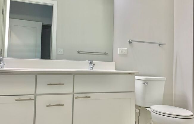 2 beds, 2 baths, 1,303 sqft, $3,850, Unit 400