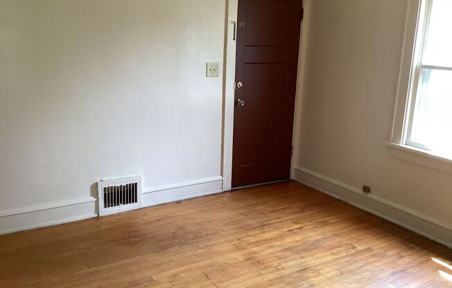 2449-51-51A N. 54th St.