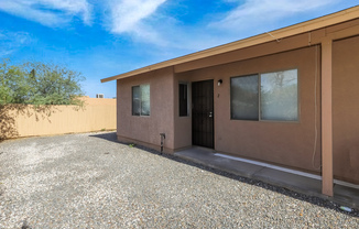 2635 N FONTANA AVE