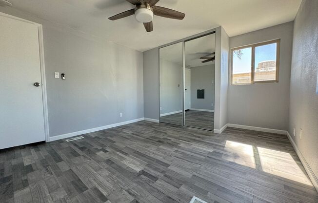 AVAILABLE NOW!!! 3 Bedroom 1 Bathroom Beautifully Updated Home in Thousand Palms!
