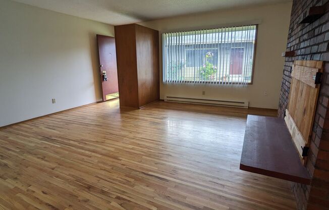 2 beds, 1 bath, 960 sqft, $1,445, Unit Tennessee-7433